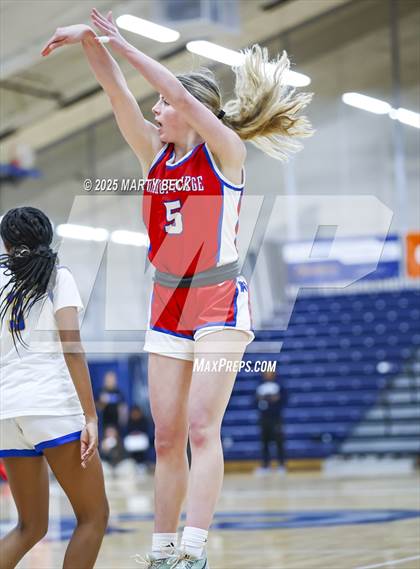 Thumbnail 3 in Bishop Miege vs John Burroughs (Sophie Cunningham Classic) photogallery.