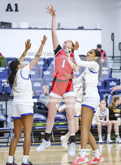 Thumbnail 2 in Bishop Miege vs John Burroughs (Sophie Cunningham Classic) photogallery.