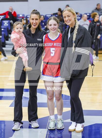 Thumbnail 3 in Bishop Miege vs John Burroughs (Sophie Cunningham Classic) photogallery.