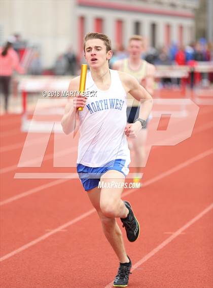 Thumbnail 2 in Jefferson City Relays photogallery.