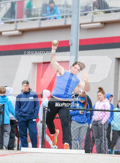 Thumbnail 2 in Jefferson City Relays photogallery.