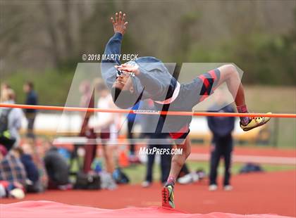 Thumbnail 2 in Jefferson City Relays photogallery.