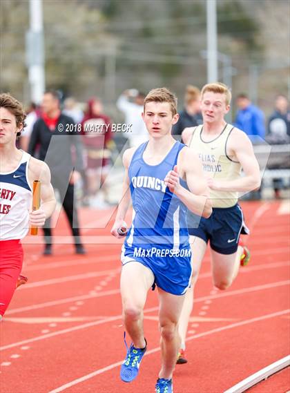 Thumbnail 3 in Jefferson City Relays photogallery.