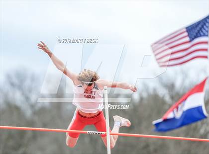 Thumbnail 3 in Jefferson City Relays photogallery.