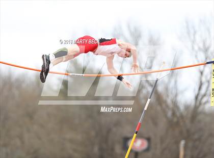 Thumbnail 3 in Jefferson City Relays photogallery.