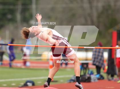 Thumbnail 1 in Jefferson City Relays photogallery.
