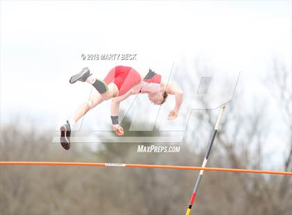 Thumbnail 3 in Jefferson City Relays photogallery.
