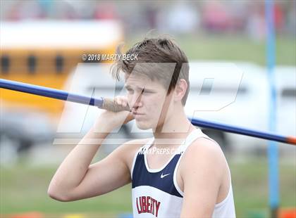 Thumbnail 3 in Jefferson City Relays photogallery.