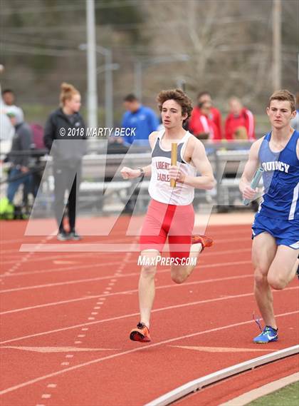 Thumbnail 1 in Jefferson City Relays photogallery.