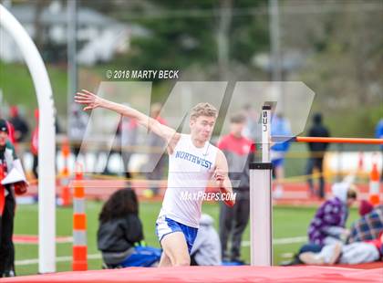Thumbnail 2 in Jefferson City Relays photogallery.