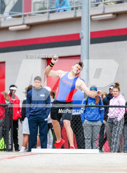 Thumbnail 1 in Jefferson City Relays photogallery.