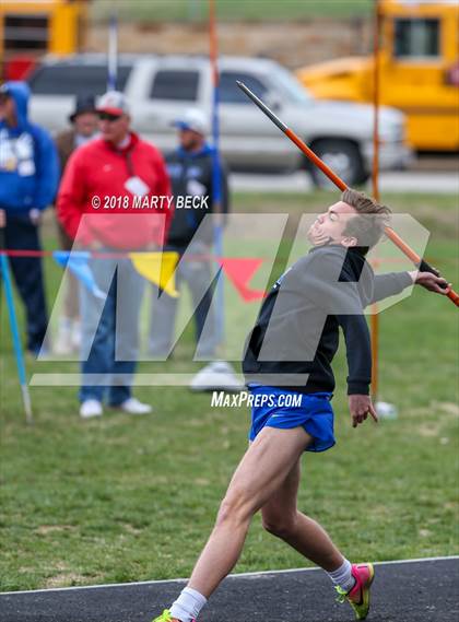 Thumbnail 2 in Jefferson City Relays photogallery.