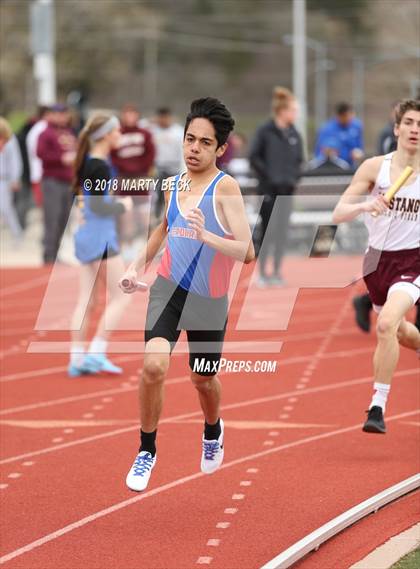 Thumbnail 1 in Jefferson City Relays photogallery.