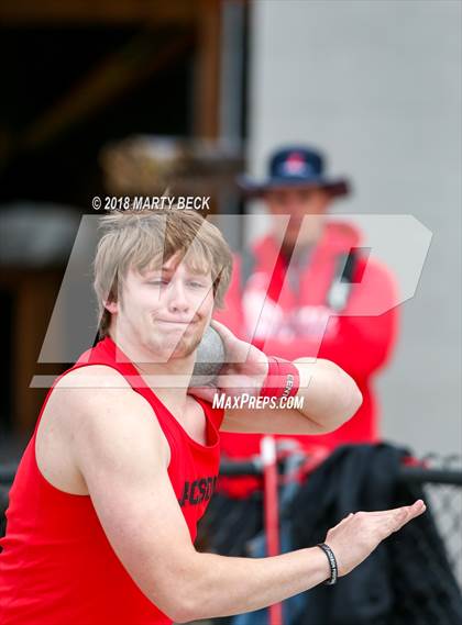 Thumbnail 1 in Jefferson City Relays photogallery.