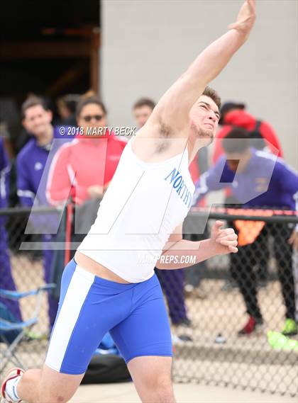 Thumbnail 1 in Jefferson City Relays photogallery.