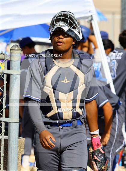 Thumbnail 2 in Gahr vs. Lynwood photogallery.