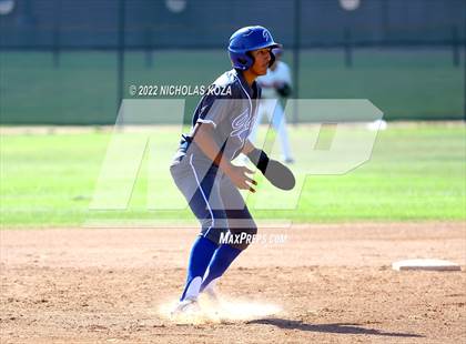 Thumbnail 3 in Gahr vs. Lynwood photogallery.