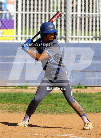 Thumbnail 2 in Gahr vs. Lynwood photogallery.