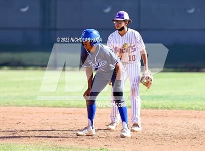 Thumbnail 3 in Gahr vs. Lynwood photogallery.