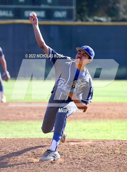 Thumbnail 2 in Gahr vs. Lynwood photogallery.