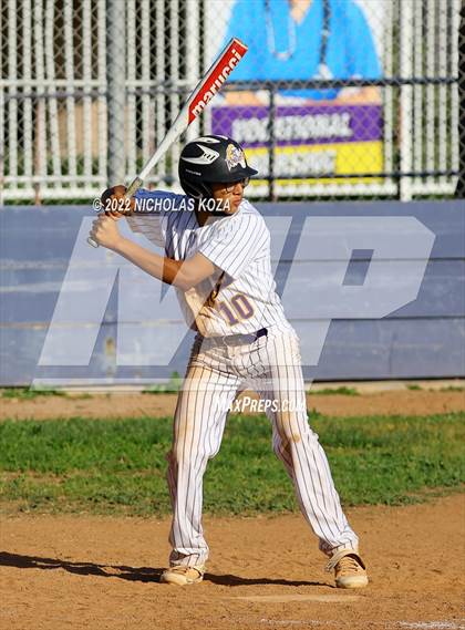 Thumbnail 3 in Gahr vs. Lynwood photogallery.