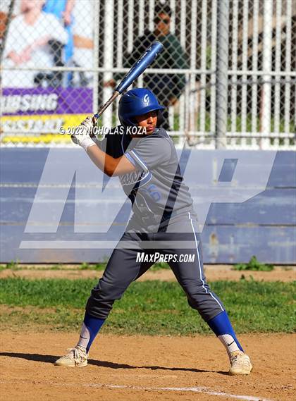 Thumbnail 3 in Gahr vs. Lynwood photogallery.