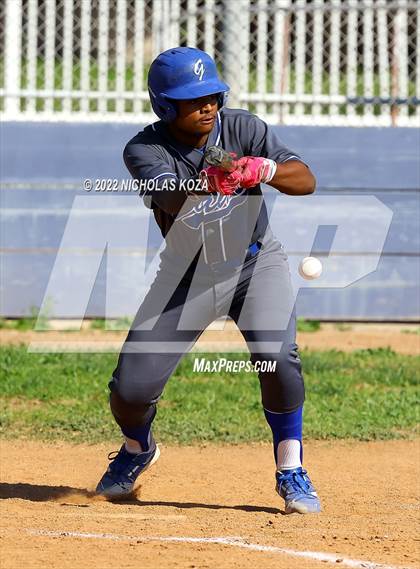 Thumbnail 3 in Gahr vs. Lynwood photogallery.