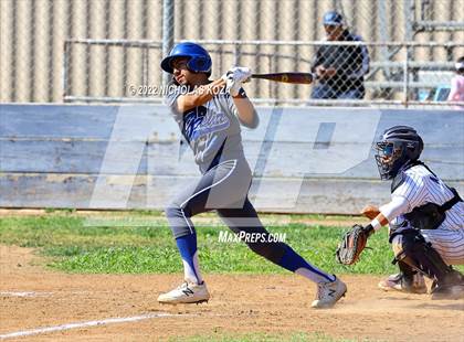 Thumbnail 3 in Gahr vs. Lynwood photogallery.
