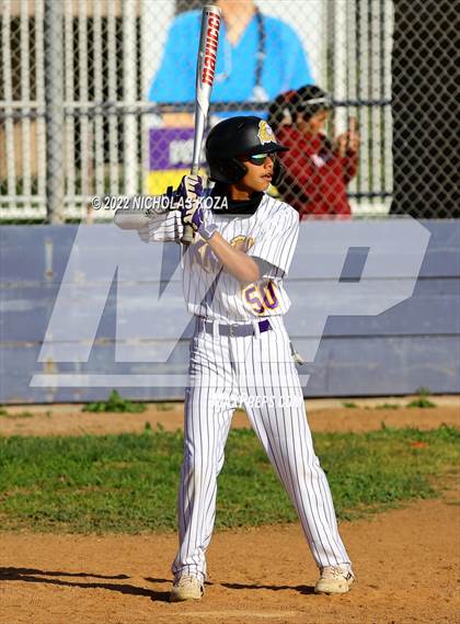 Thumbnail 3 in Gahr vs. Lynwood photogallery.