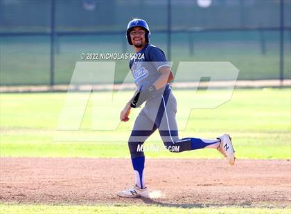 Thumbnail 3 in Gahr vs. Lynwood photogallery.