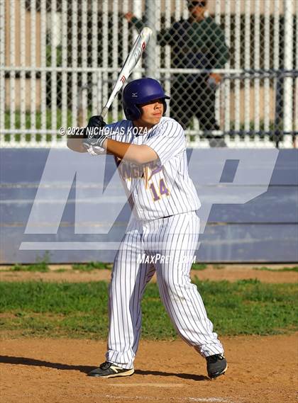 Thumbnail 2 in Gahr vs. Lynwood photogallery.