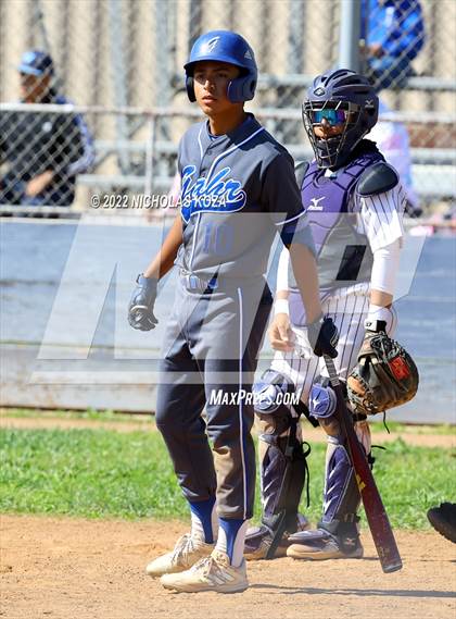 Thumbnail 2 in Gahr vs. Lynwood photogallery.