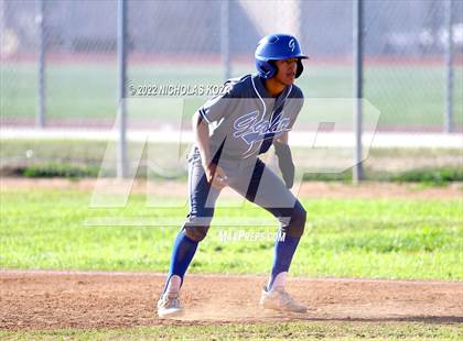 Thumbnail 3 in Gahr vs. Lynwood photogallery.