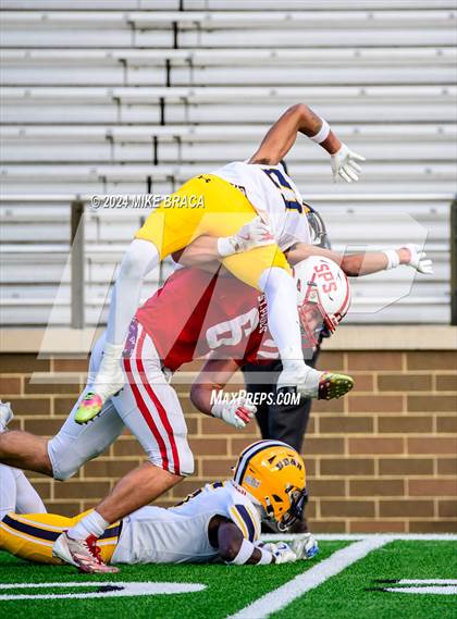 Thumbnail 2 in Buckingham Browne & Nichols vs. St. Paul's (NEPSAC John Papas Bowl) photogallery.