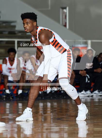 Thumbnail 2 in Lancaster vs. Tompkins (McDonald's Texas Invitational) photogallery.