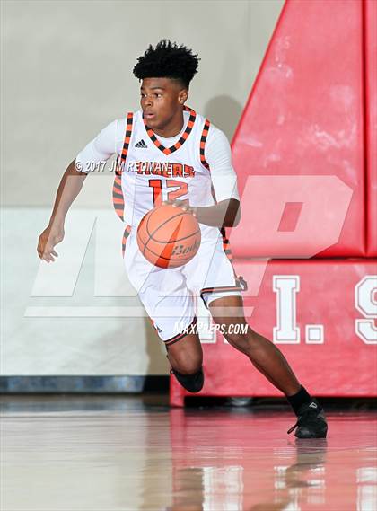 Thumbnail 1 in Lancaster vs. Tompkins (McDonald's Texas Invitational) photogallery.