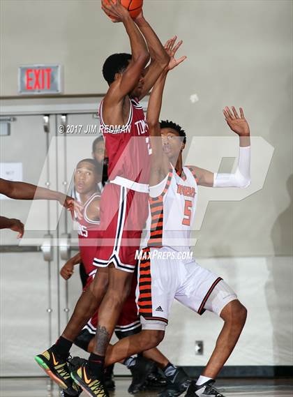 Thumbnail 3 in Lancaster vs. Tompkins (McDonald's Texas Invitational) photogallery.