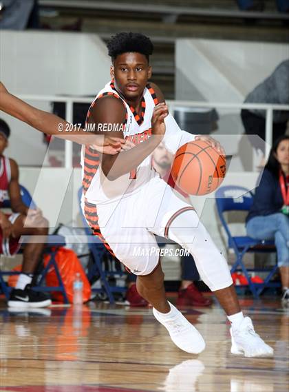 Thumbnail 1 in Lancaster vs. Tompkins (McDonald's Texas Invitational) photogallery.