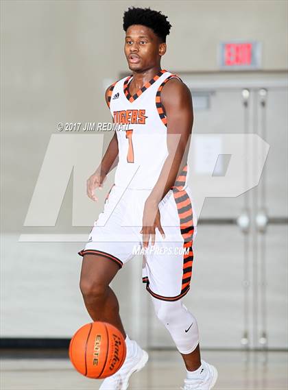 Thumbnail 1 in Lancaster vs. Tompkins (McDonald's Texas Invitational) photogallery.