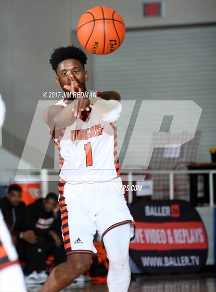 Thumbnail 3 in Lancaster vs. Tompkins (McDonald's Texas Invitational) photogallery.