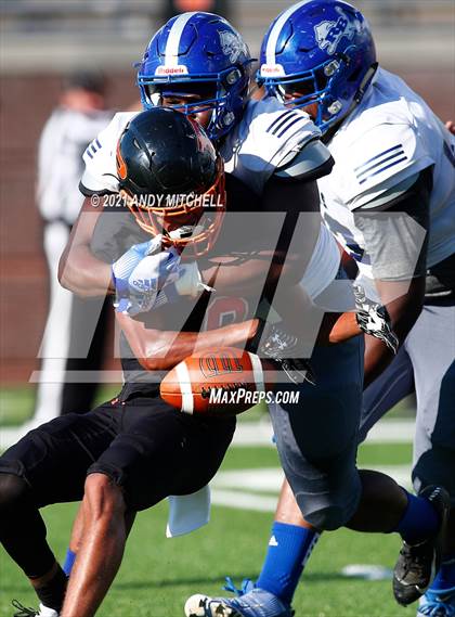 Thumbnail 2 in South Pittsburg vs Red Bank (Best of Preps Jamboree) photogallery.