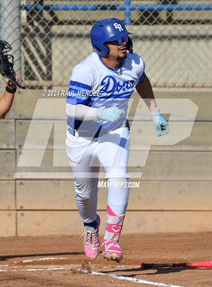 Thumbnail 3 in El Rancho vs Whittier (Rivera Park) photogallery.
