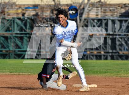 Thumbnail 2 in El Rancho vs Whittier (Rivera Park) photogallery.