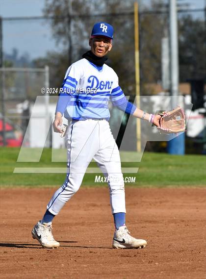 Thumbnail 2 in El Rancho vs Whittier (Rivera Park) photogallery.