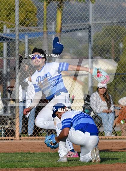 Thumbnail 3 in El Rancho vs Whittier (Rivera Park) photogallery.