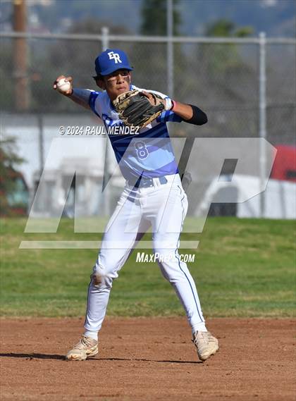 Thumbnail 3 in El Rancho vs Whittier (Rivera Park) photogallery.
