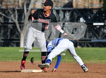 Thumbnail 2 in El Rancho vs Whittier (Rivera Park) photogallery.