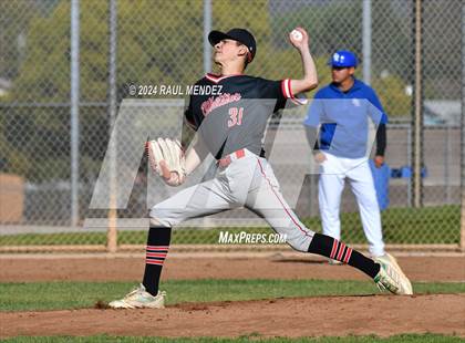 Thumbnail 3 in El Rancho vs Whittier (Rivera Park) photogallery.
