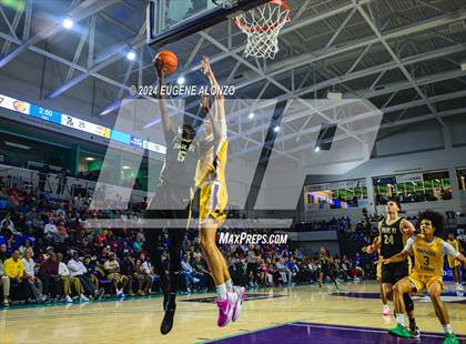 Thumbnail 1 in Paul VI vs. Montverde Academy (City of Palms Classic) photogallery.