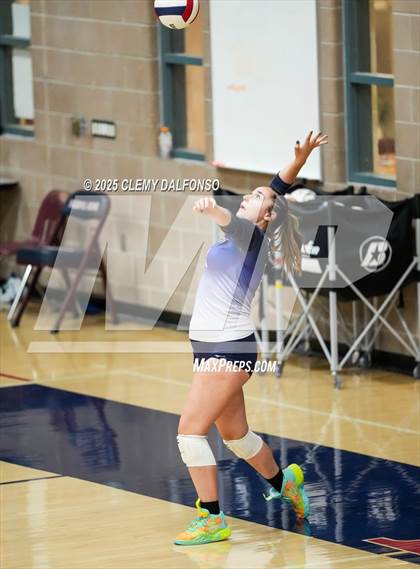 Thumbnail 1 in JV: Lakewood @ Dakota Ridge photogallery.